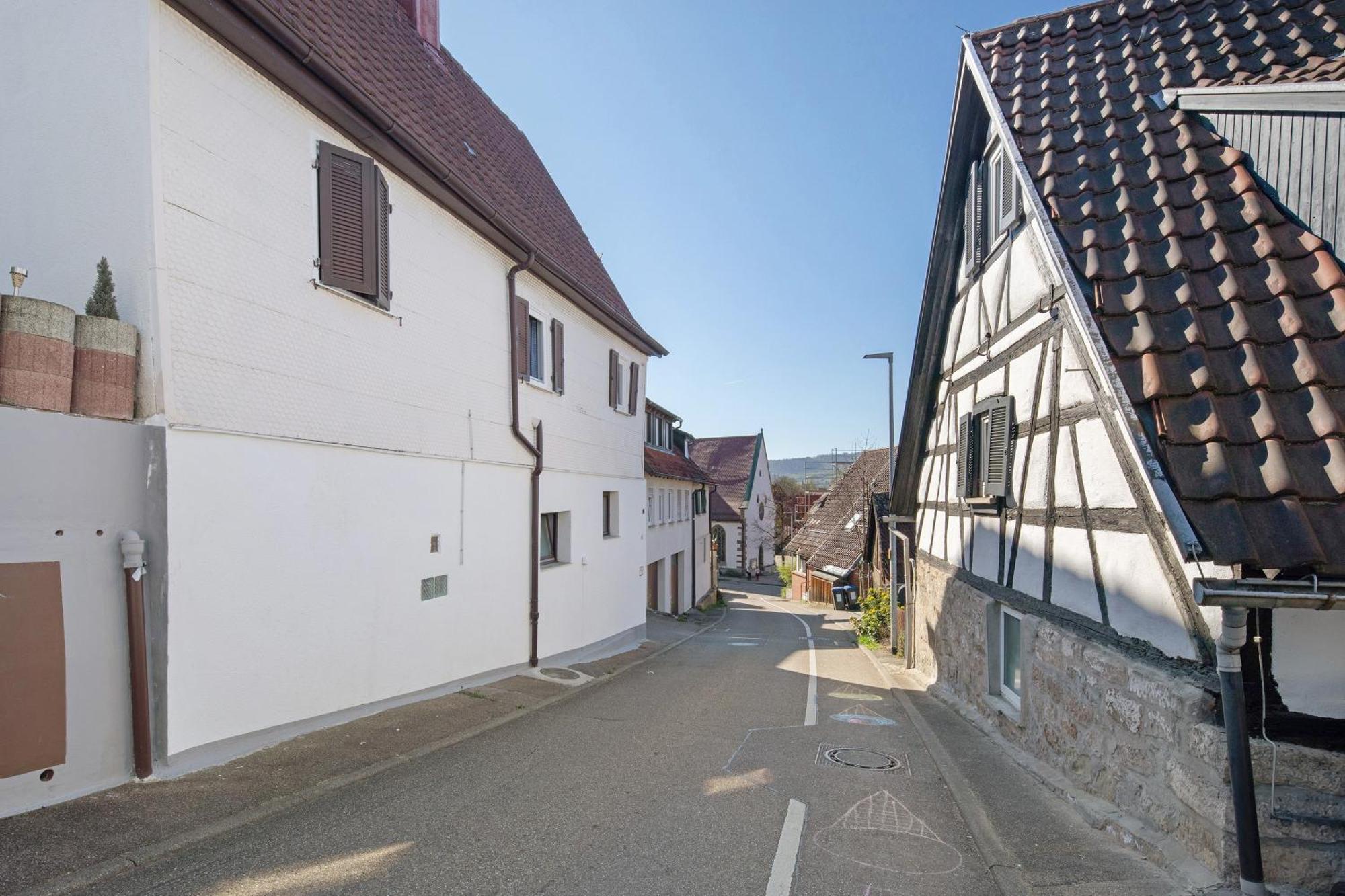 Apartmenthaus Ferienwohnungen Sila Weinstadt Exterior photo
