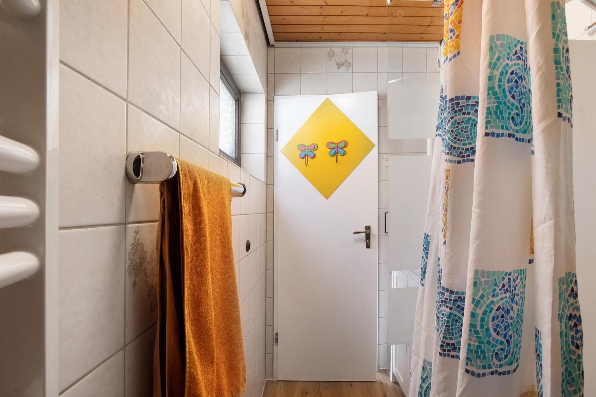 Apartmenthaus Ferienwohnungen Sila Weinstadt Exterior photo